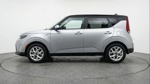 Steel Gray 2025 Kia Soul LX