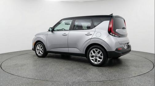Steel Gray 2025 Kia Soul LX