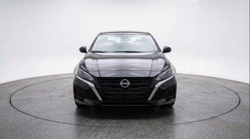 Super Black 2025 Nissan Altima SV FWD