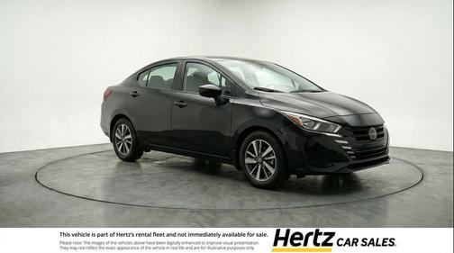 Super Black 2025 Nissan Versa 1.6 SV
