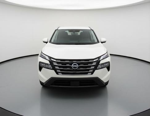 Everest White Pearl Tricoat 2025 Nissan Rogue SV