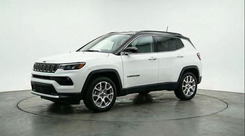 Bright White Clearcoat 2025 Jeep Compass Limited