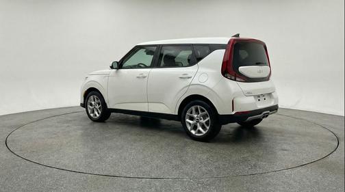 Snow White Pearl 2025 Kia Soul LX