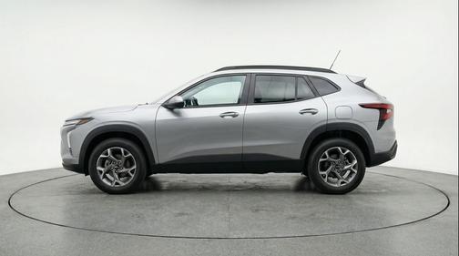 Sterling Gray Metallic 2025 Chevrolet Trax LT