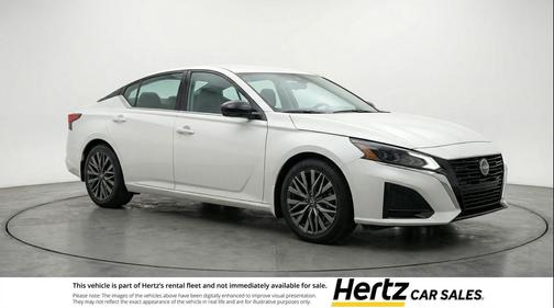 Glacier White 2025 Nissan Altima SV FWD