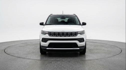 Bright White Clearcoat 2025 Jeep Compass Limited