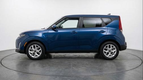 Gravity Gray 2025 Kia Soul LX