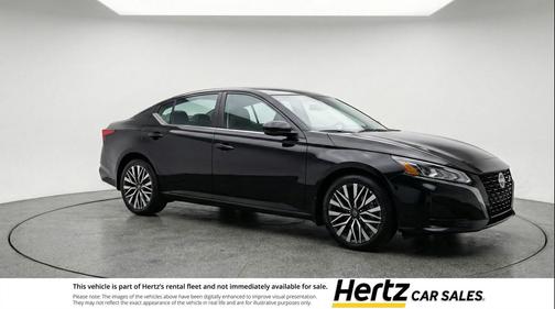Super Black 2025 Nissan Altima SV FWD