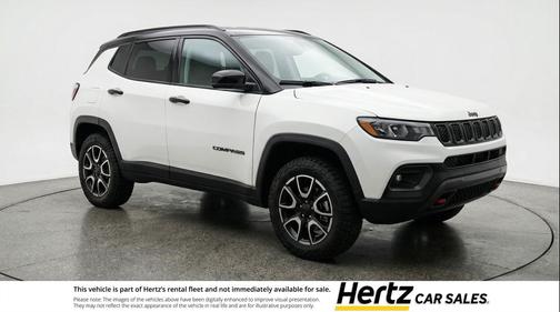 Bright White Clearcoat 2025 Jeep Compass Trailhawk