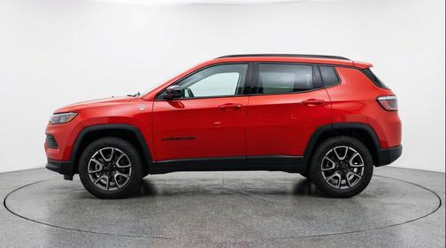 Red Hot Pearlcoat 2025 Jeep Compass Trailhawk