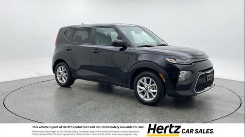 Fusion Black 2025 Kia Soul LX