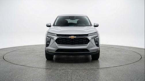 Sterling Gray Metallic 2025 Chevrolet Trax LT