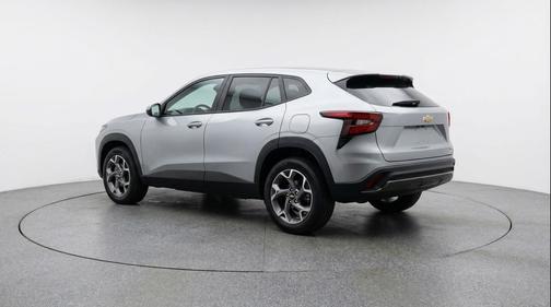 Sterling Gray Metallic 2025 Chevrolet Trax LT