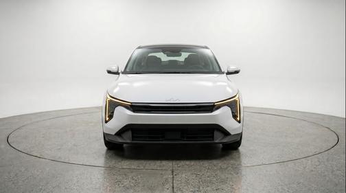 Snow White Pearl 2025 Kia K4 LXS