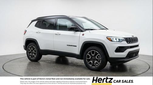 Bright White Clearcoat 2025 Jeep Compass Trailhawk