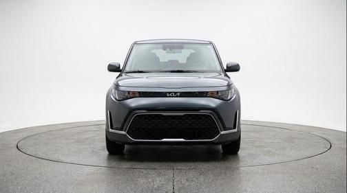 Gravity Gray 2025 Kia Soul LX