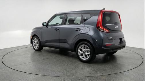 Gravity Gray 2025 Kia Soul LX