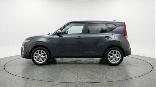 Gravity Gray 2025 Kia Soul LX