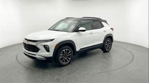 Summit White 2025 Chevrolet Trailblazer LT