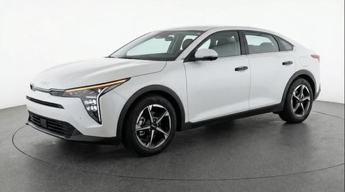 Snow White Pearl 2025 Kia K4 LXS