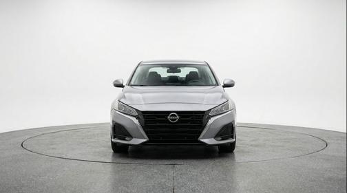Gun Metallic 2025 Nissan Altima SV FWD