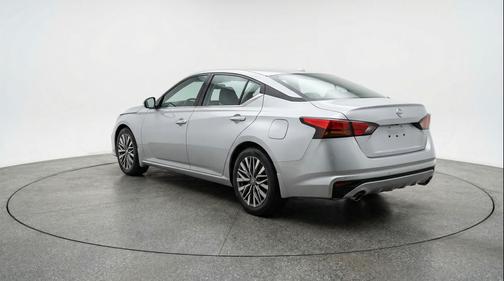 Gun Metallic 2025 Nissan Altima SV FWD