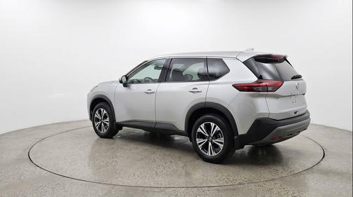 Brilliant Silver Metallic 2023 Nissan Rogue SV
