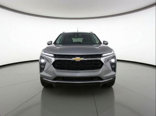 Sterling Gray Metallic 2025 Chevrolet Trax LT