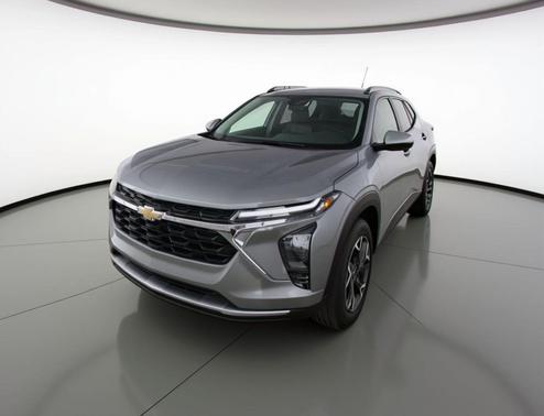 Sterling Gray Metallic 2025 Chevrolet Trax LT