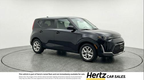 Fusion Black 2025 Kia Soul LX
