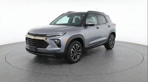 Sterling Gray Metallic 2025 Chevrolet Trailblazer LT