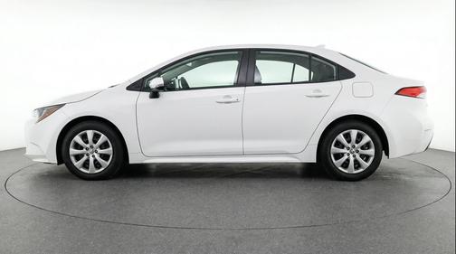 Ice Cap 2025 Toyota Corolla LE