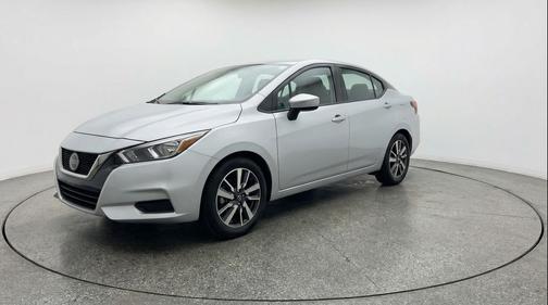 Brilliant Silver Metallic 2025 Nissan Versa 1.6 SV