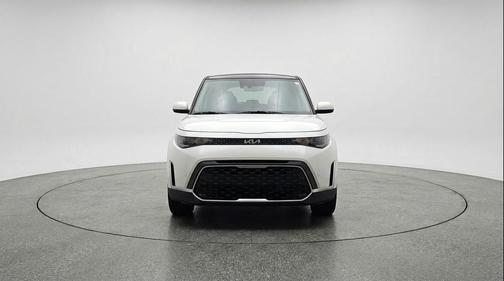 Snow White Pearl 2025 Kia Soul LX