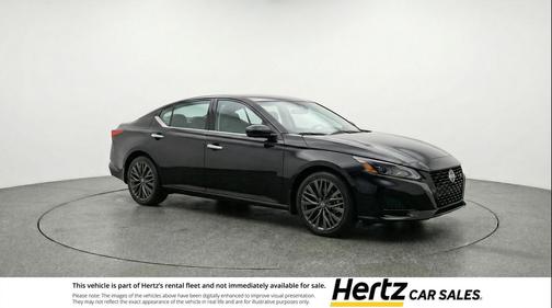 Super Black 2025 Nissan Altima SV FWD