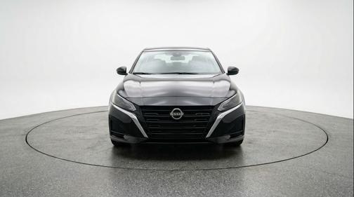 Super Black 2025 Nissan Altima SV FWD