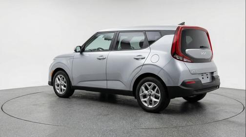 Steel Gray 2025 Kia Soul LX