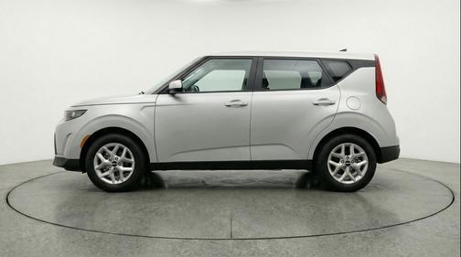Steel Gray 2025 Kia Soul LX