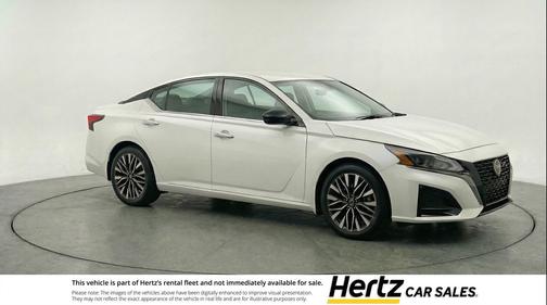Glacier White 2025 Nissan Altima SV FWD