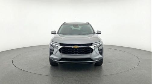 Sterling Gray Metallic 2025 Chevrolet Trax LT