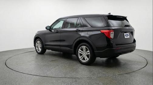 Agate Black Metallic 2024 Ford Explorer XLT