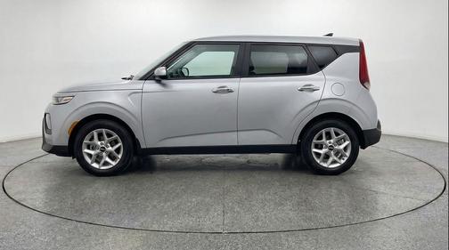 Steel Gray 2025 Kia Soul LX