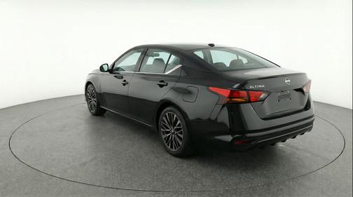 Super Black 2025 Nissan Altima SV FWD