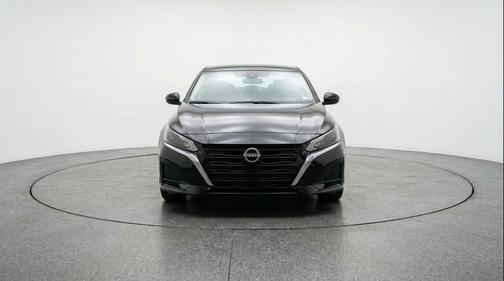 Super Black 2025 Nissan Altima SV FWD