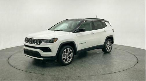 Bright White Clearcoat 2025 Jeep Compass Limited