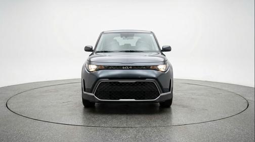 Gravity Gray 2025 Kia Soul LX