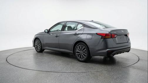 Gun Metallic 2025 Nissan Altima SV FWD