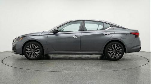 Gun Metallic 2025 Nissan Altima SV FWD