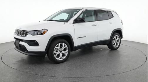 Bright White Clearcoat 2025 Jeep Compass Latitude