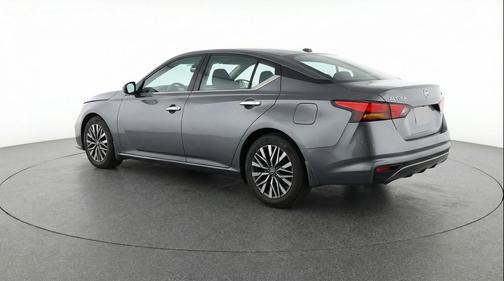 Gun Metallic 2025 Nissan Altima SV FWD